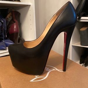 Worn 3 times authentic CLs